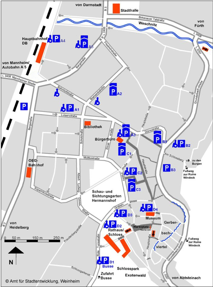 Auszug aus dem Stadtplan mit eingezeichneten Parkplätzen und Parkhäuser