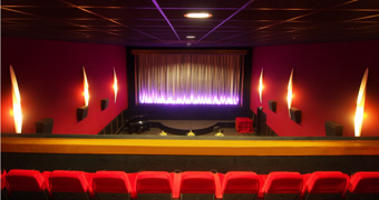 Modernes Kino in der Hauptstraße in Weinheim