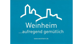 Postkartenaufkleber in blau mit weißer Schrift und Burgenlogo